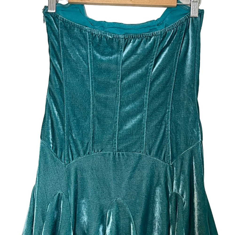 Urban Outfitters NWT Antoinette Velvet Bustier Pleated Hem Mini Dress Size M - Picture 8 of 15